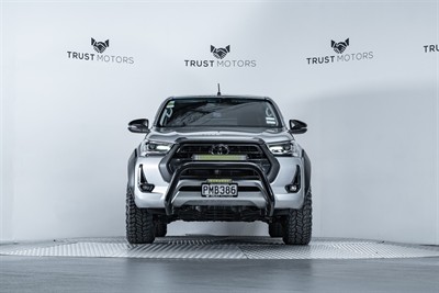 2022 Toyota Hilux - Thumbnail