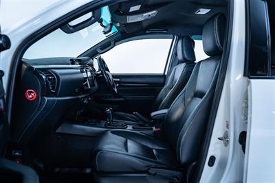 2018 Toyota Hilux - Thumbnail