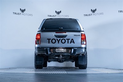 2019 Toyota Hilux - Thumbnail