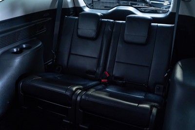 2017 Mitsubishi Pajero Sport - Thumbnail