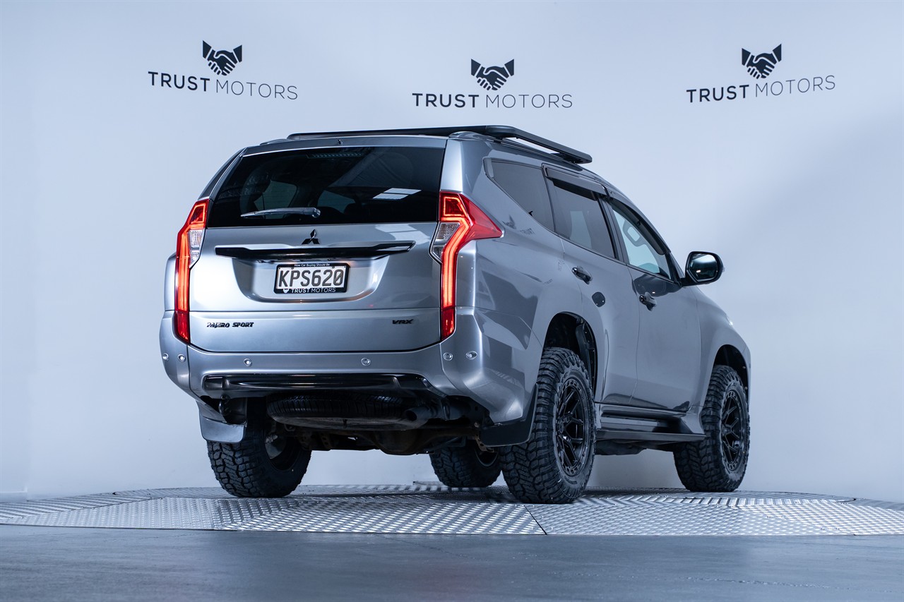 2017 Mitsubishi Pajero Sport