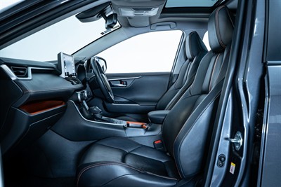 2019 Toyota Rav4 - Thumbnail