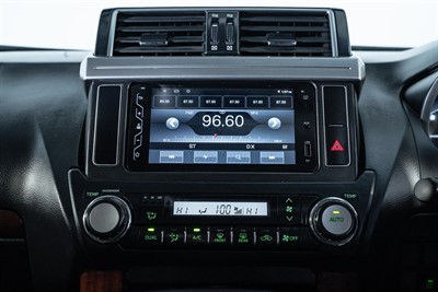 2016 Toyota Landcruiser Prado - Thumbnail