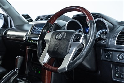 2016 Toyota Landcruiser Prado - Thumbnail