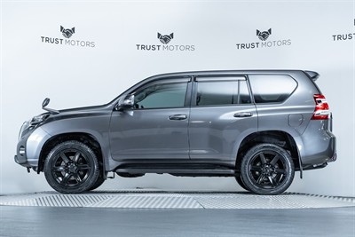 2016 Toyota Landcruiser Prado - Thumbnail