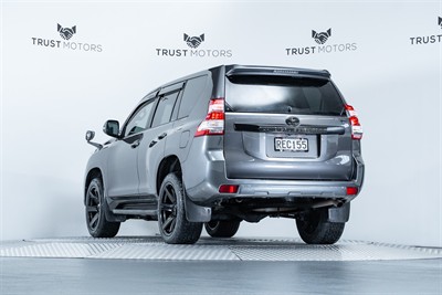 2016 Toyota Landcruiser Prado - Thumbnail