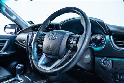 2022 Toyota Fortuner - Thumbnail