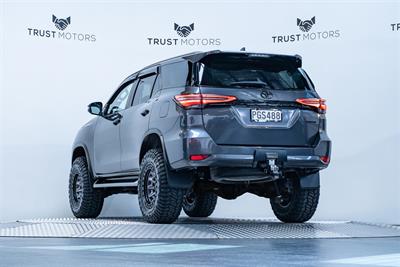 2022 Toyota Fortuner - Thumbnail