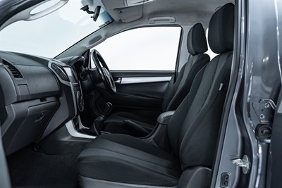 2017 Isuzu D-Max - Thumbnail