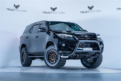 2018 Toyota Fortuner - Thumbnail
