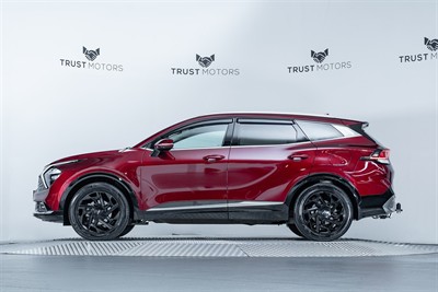 2022 Kia Sportage - Thumbnail