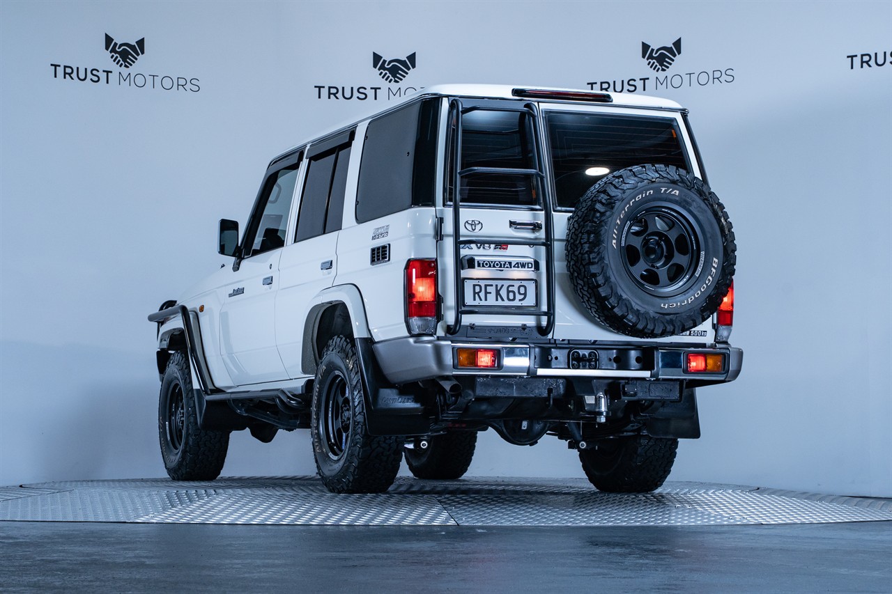 2020 Toyota Landcruiser