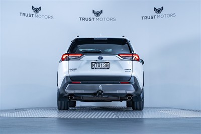 2020 Toyota Rav4 - Thumbnail