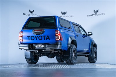2022 Toyota Hilux - Thumbnail