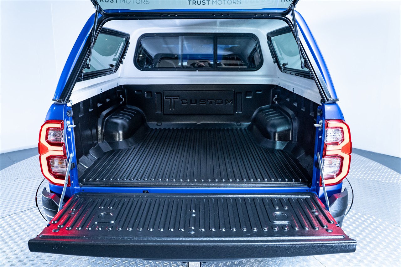 2022 Toyota Hilux