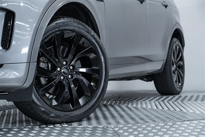 2022 Land Rover Discovery Sport - Thumbnail