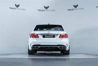 2014 Mercedes-Benz E 63 - Thumbnail
