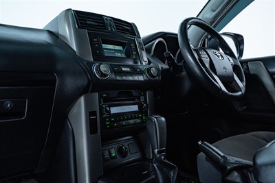 2011 Toyota Landcruiser Prado - Thumbnail