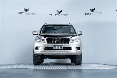 2011 Toyota Landcruiser Prado - Thumbnail