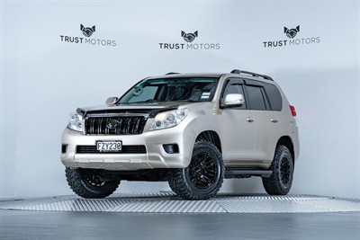 2011 Toyota Landcruiser Prado - Thumbnail