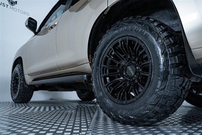 2011 Toyota Landcruiser Prado - Thumbnail