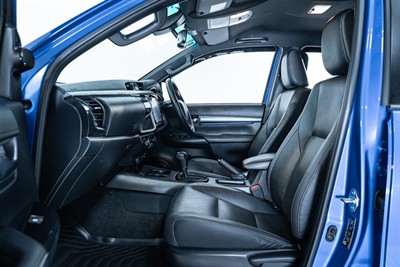2023 Toyota Hilux - Thumbnail