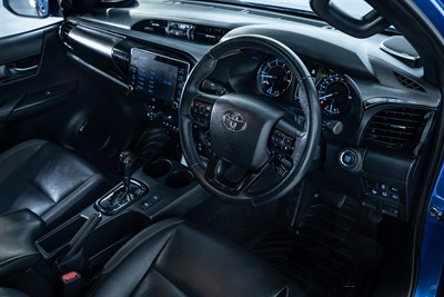 2023 Toyota Hilux - Thumbnail