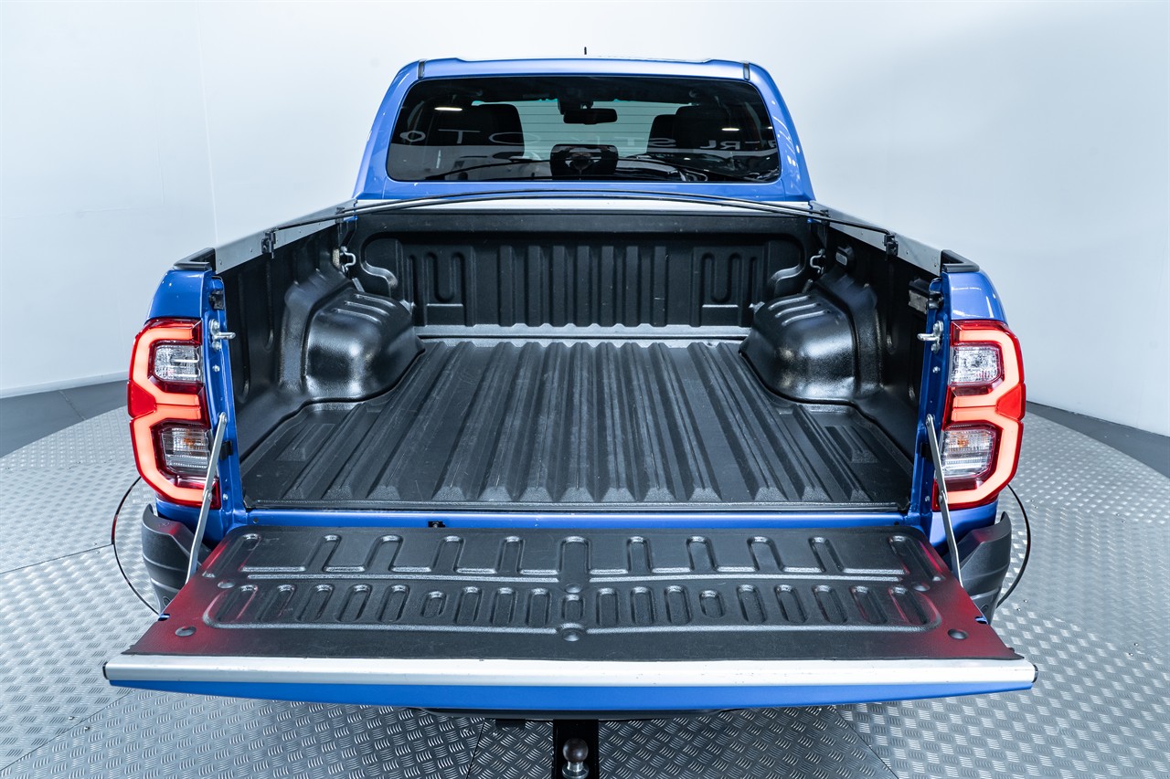 2023 Toyota Hilux