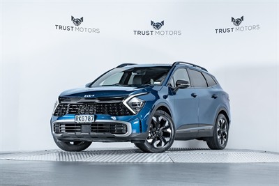 2022 Kia Sportage - Thumbnail