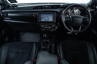 2023 Toyota Hilux - Thumbnail