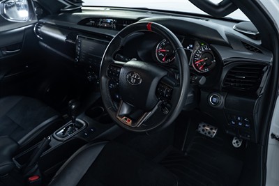 2023 Toyota Hilux - Thumbnail