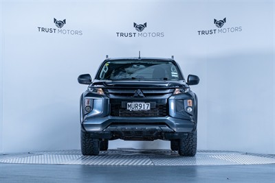 2020 Mitsubishi Triton - Thumbnail