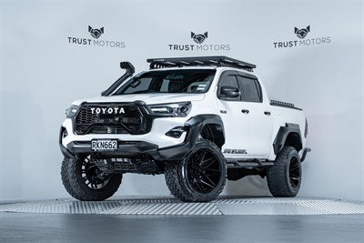 2019 Toyota Hilux - Thumbnail