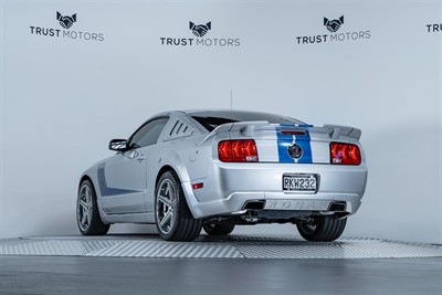 2006 Ford Mustang - Thumbnail