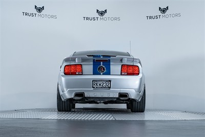 2006 Ford Mustang - Thumbnail