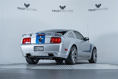 2006 Ford Mustang - Thumbnail