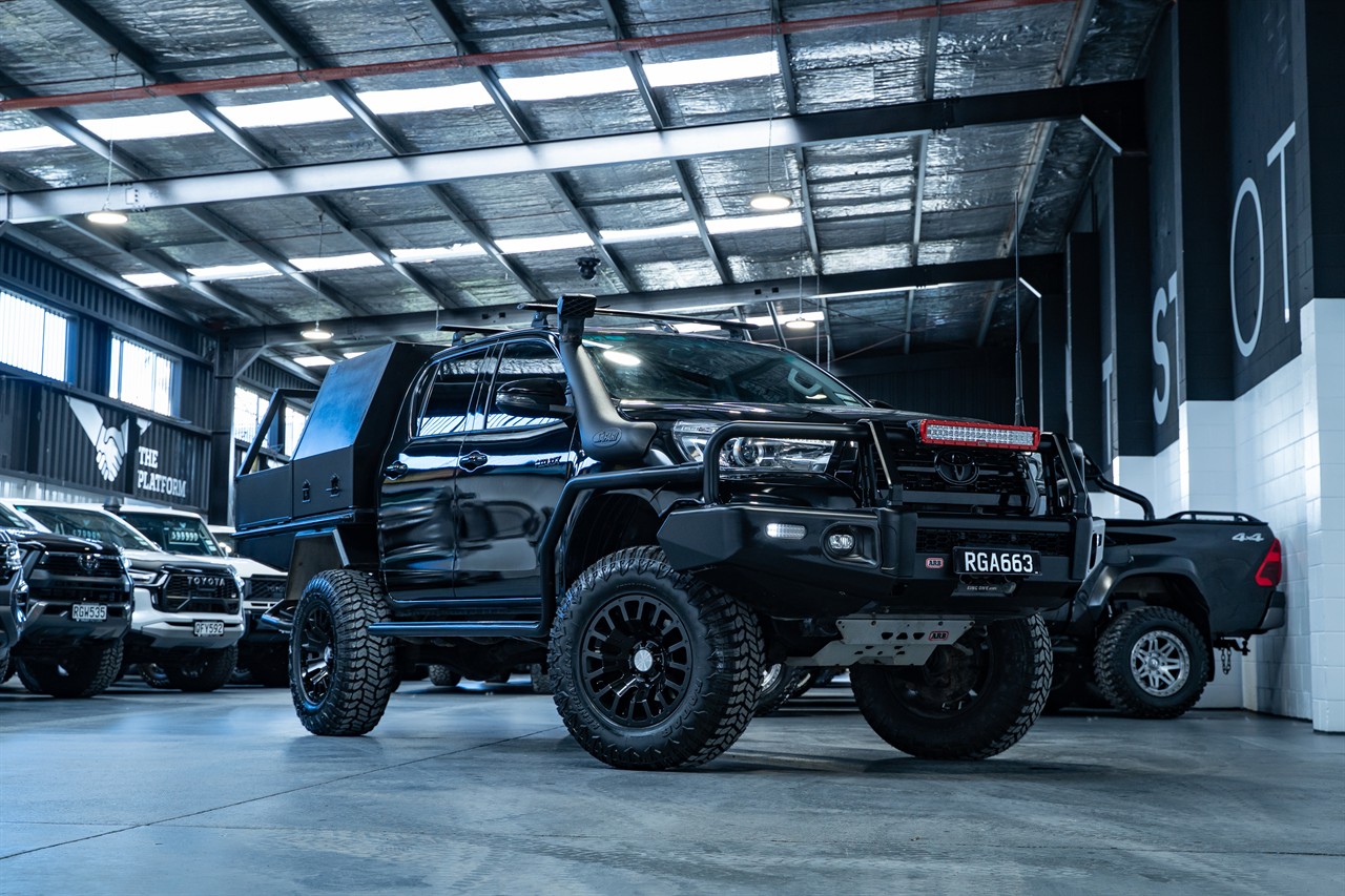 2019 Toyota Hilux SR 2 8L 4WD Flatdeck - TRU 3fefe8ef 90d1 486c 8fbf 775e023e1935 1