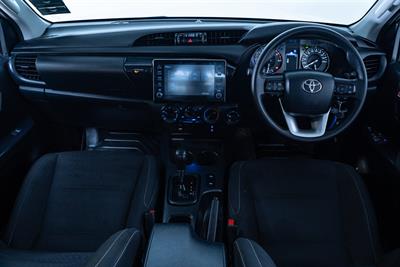 2023 Toyota Hilux - Thumbnail