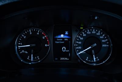 2023 Toyota Hilux - Thumbnail