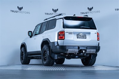 2024 Toyota Landcruiser Prado - Thumbnail