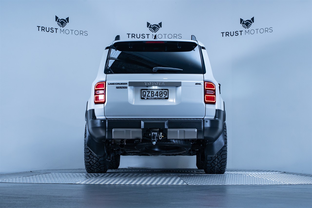 2024 Toyota Landcruiser Prado