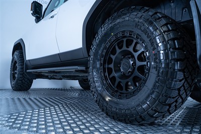 2024 Toyota Landcruiser Prado - Thumbnail