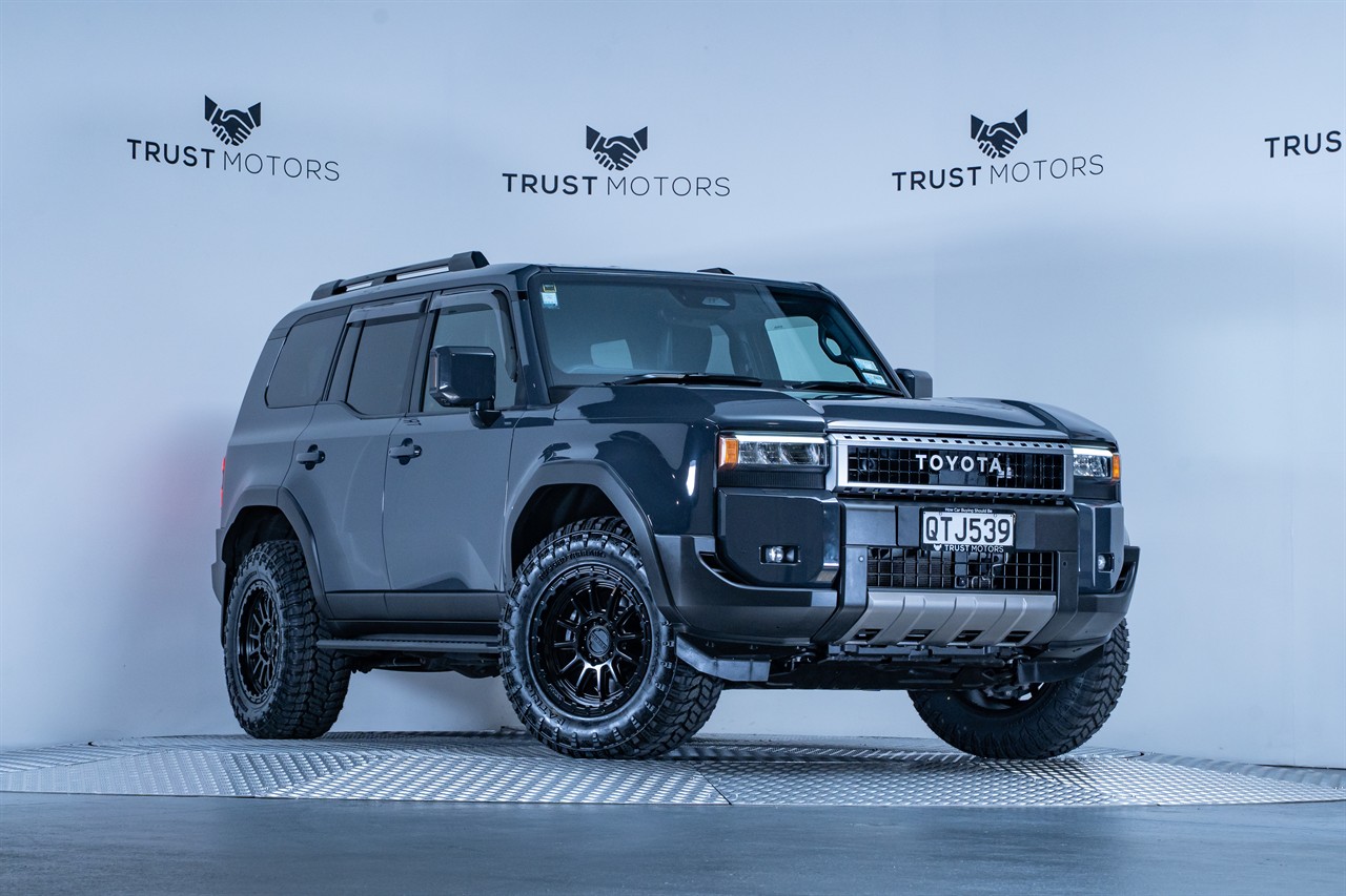 2024 Toyota Landcruiser Prado
