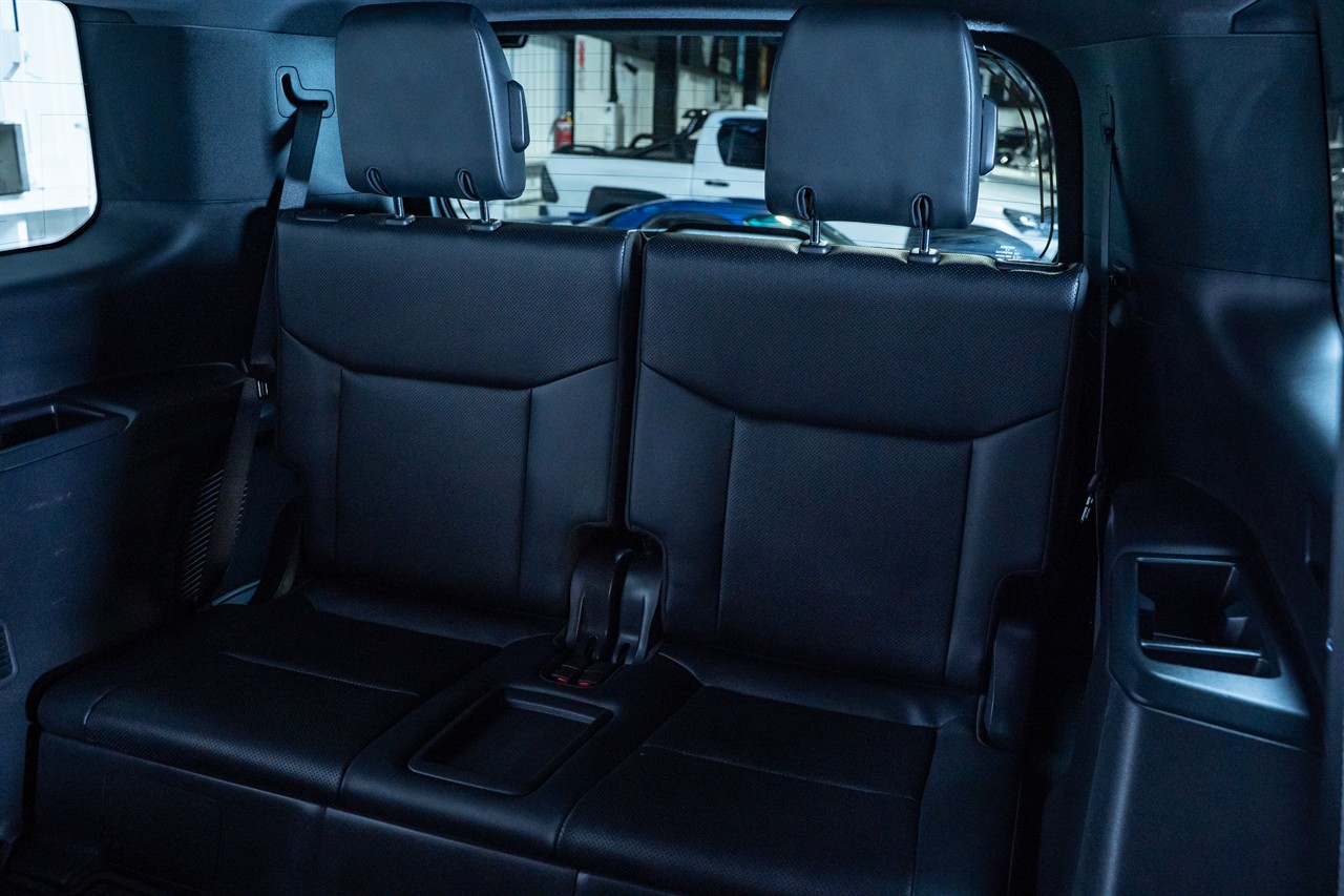 2024 Toyota Landcruiser Prado