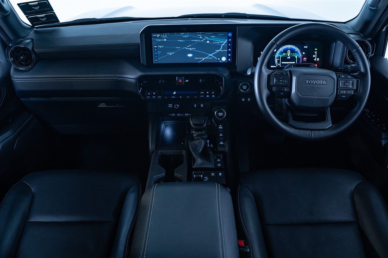 2024 Toyota Landcruiser Prado