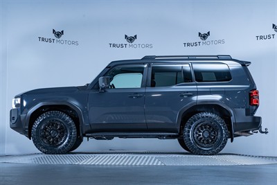 2024 Toyota Landcruiser Prado - Thumbnail