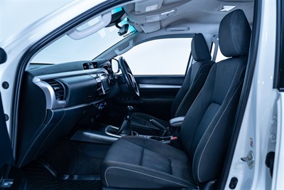 2019 Toyota Hilux - Thumbnail