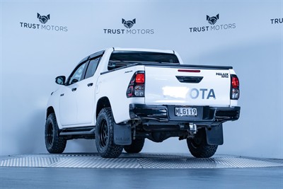 2019 Toyota Hilux - Thumbnail