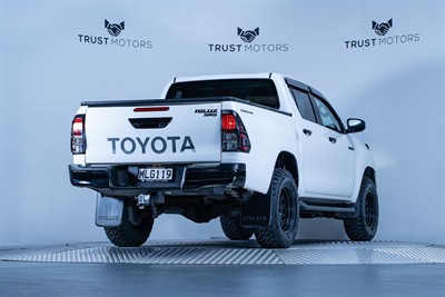 2019 Toyota Hilux - Thumbnail