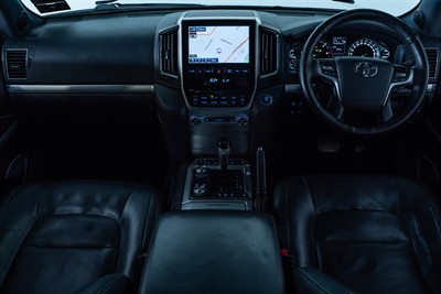 2017 Toyota Landcruiser - Thumbnail